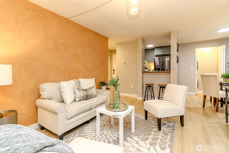 5th image of 408 S 323rd Street #L5