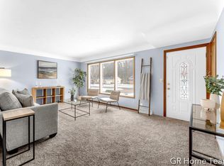 3300 Las Vegas Dr NE, Belmont, MI 49306