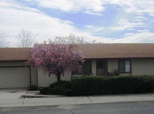 1327 Bobwhite Way, Redding, CA 96003