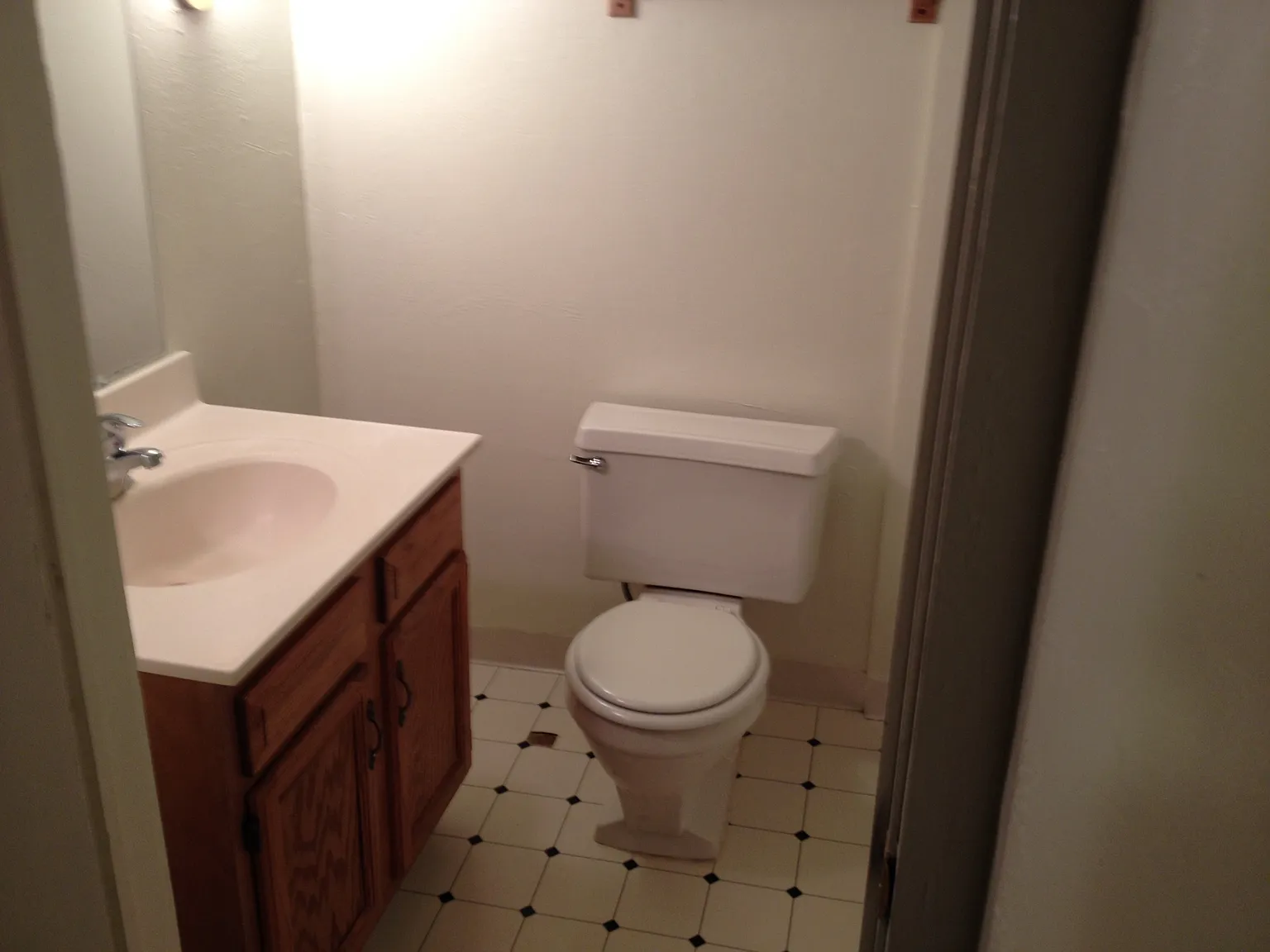 232-234 Textor Ave #232 photo 1