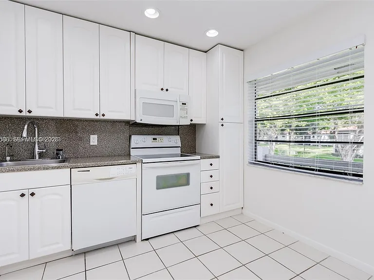 21529 Cypress Hammock Dr #35J — Photo 15