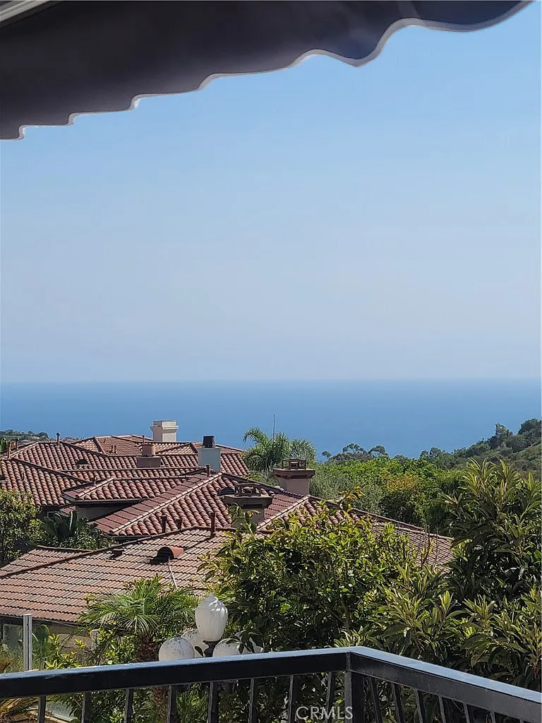 4 bed, 3.5 bath, 3000 sqft, $13,800 — Photo 1