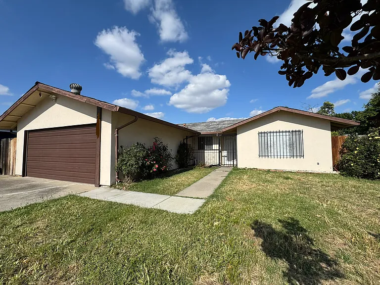 Glendora Ct — Photo 2