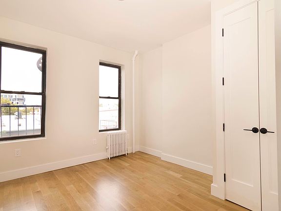 4th image of 623 Metropolitan Ave Unit 10