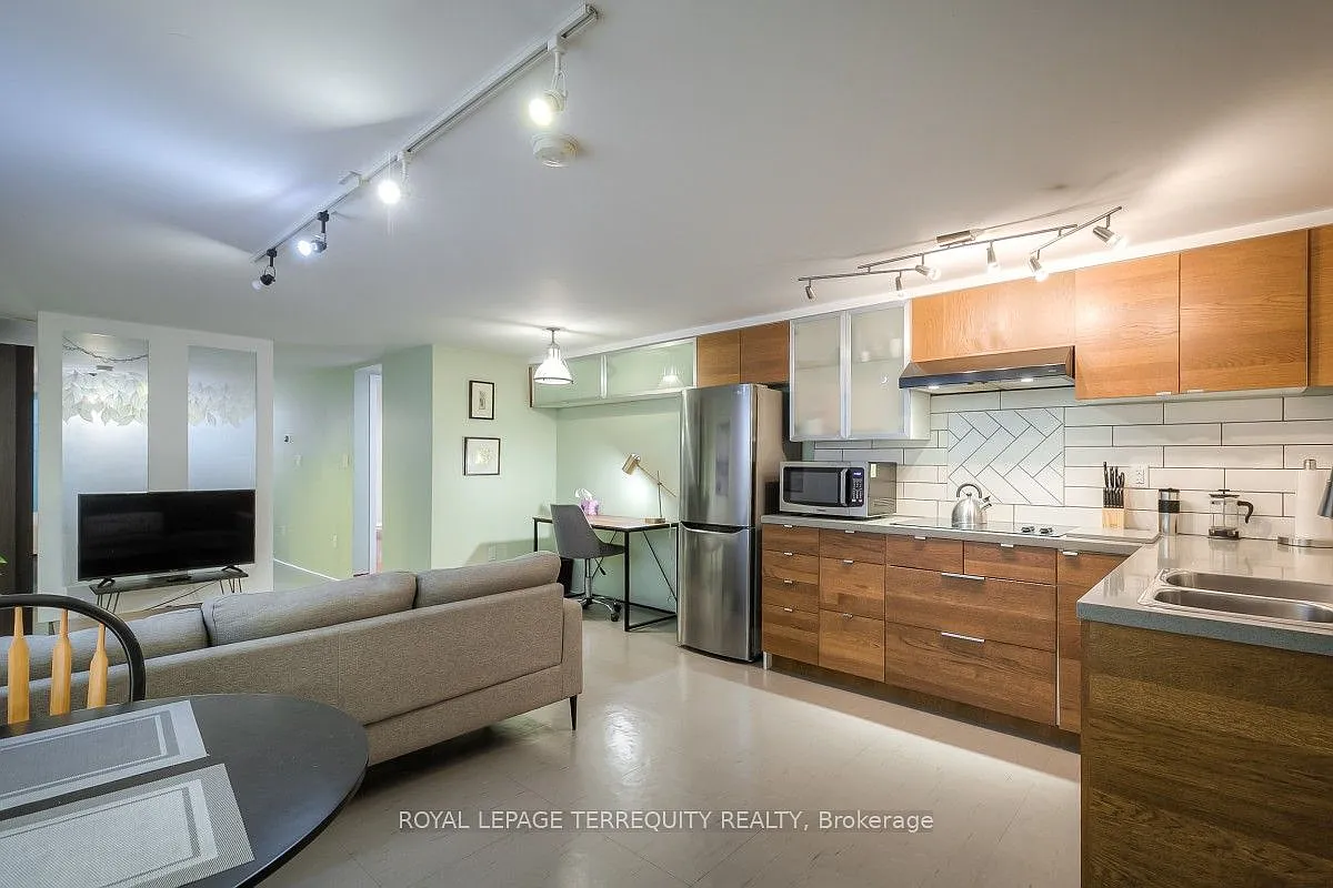 Studio, $1,395 — Photo 1