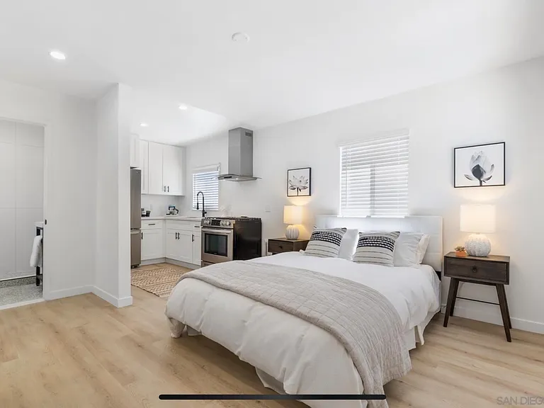 848 Valley Ave — Photo 2