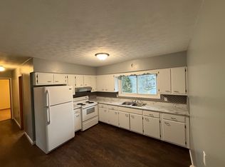 200 Carolyn Ln #11, Eureka, IL