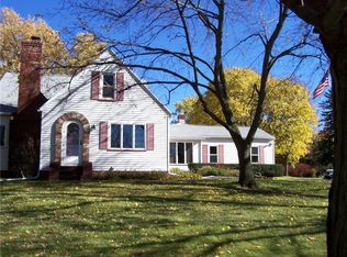 1114 Bay Rd, Webster, NY 14580