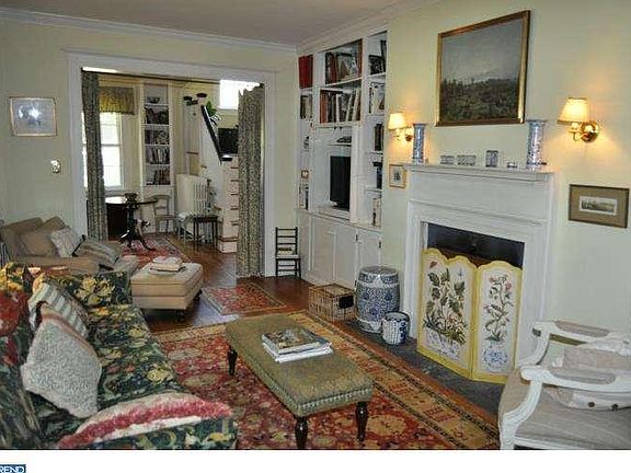 4th image of 722 Greenhill Ave