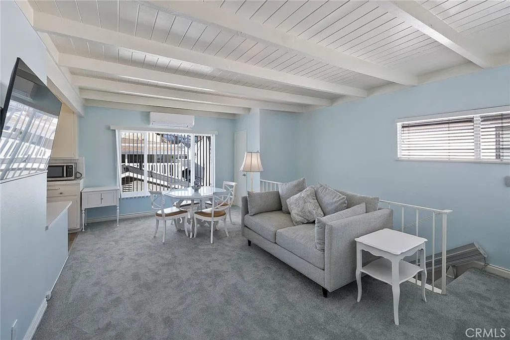 Building Photo - 1510 1/2 Abalone Pl