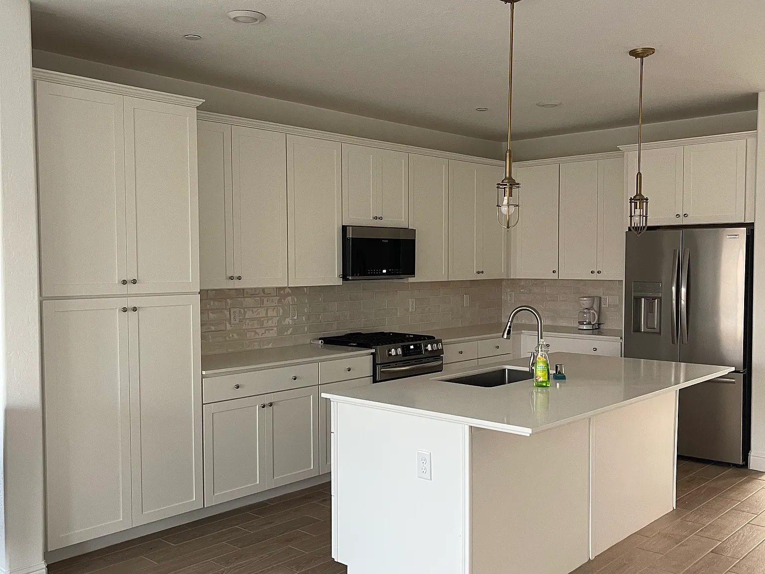 5 bed, 3.5 bath, 2985 sqft, $3,850 — Photo 4
