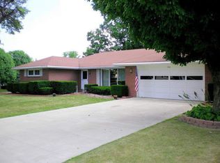 1316 N Riley Rd, Muncie, IN 47304