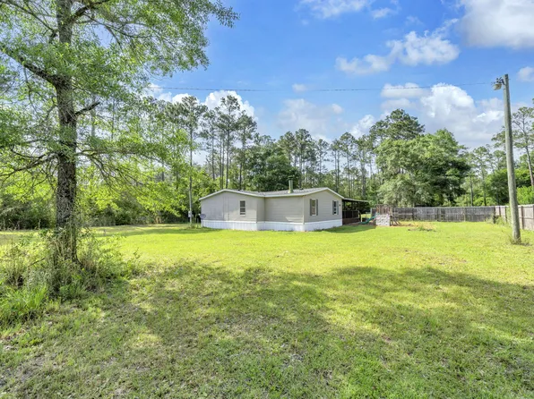 2236 Old Jolly Bay Rd, Freeport, FL 32439