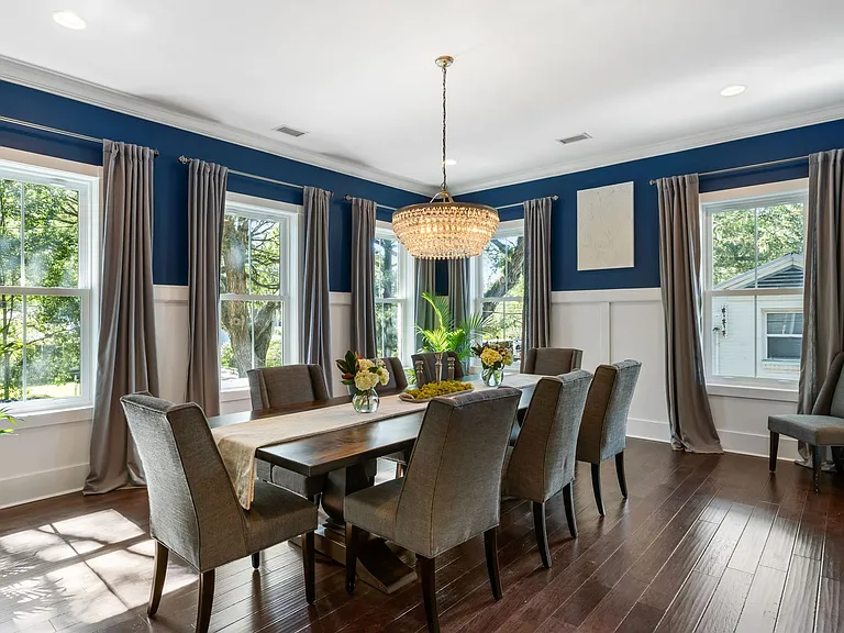2112 Parkway Dr — Photo 15