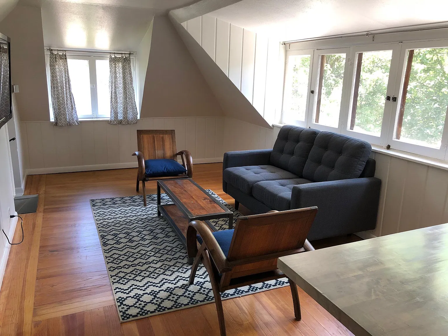 1 bed, 900 sqft, $2,200 — Photo 3
