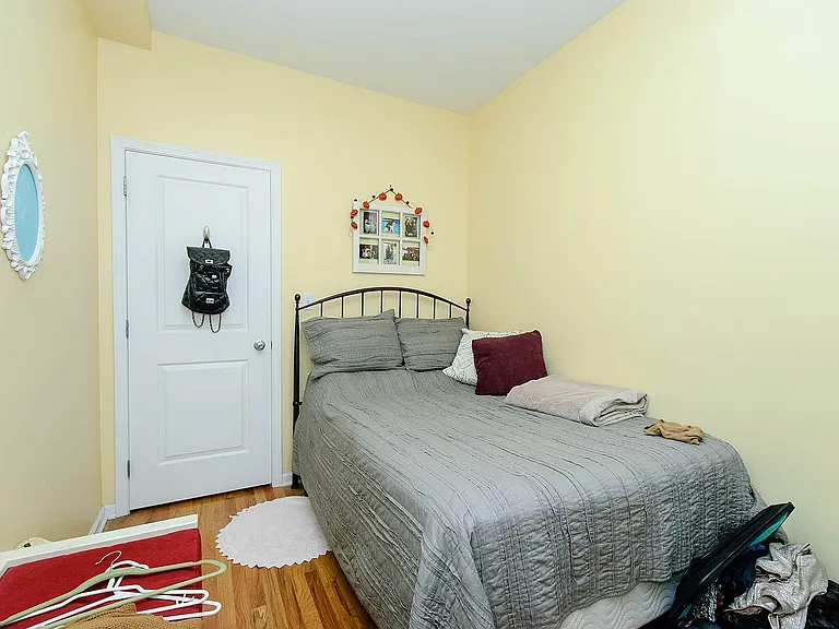 1852 W Wabansia Ave. — Photo 6