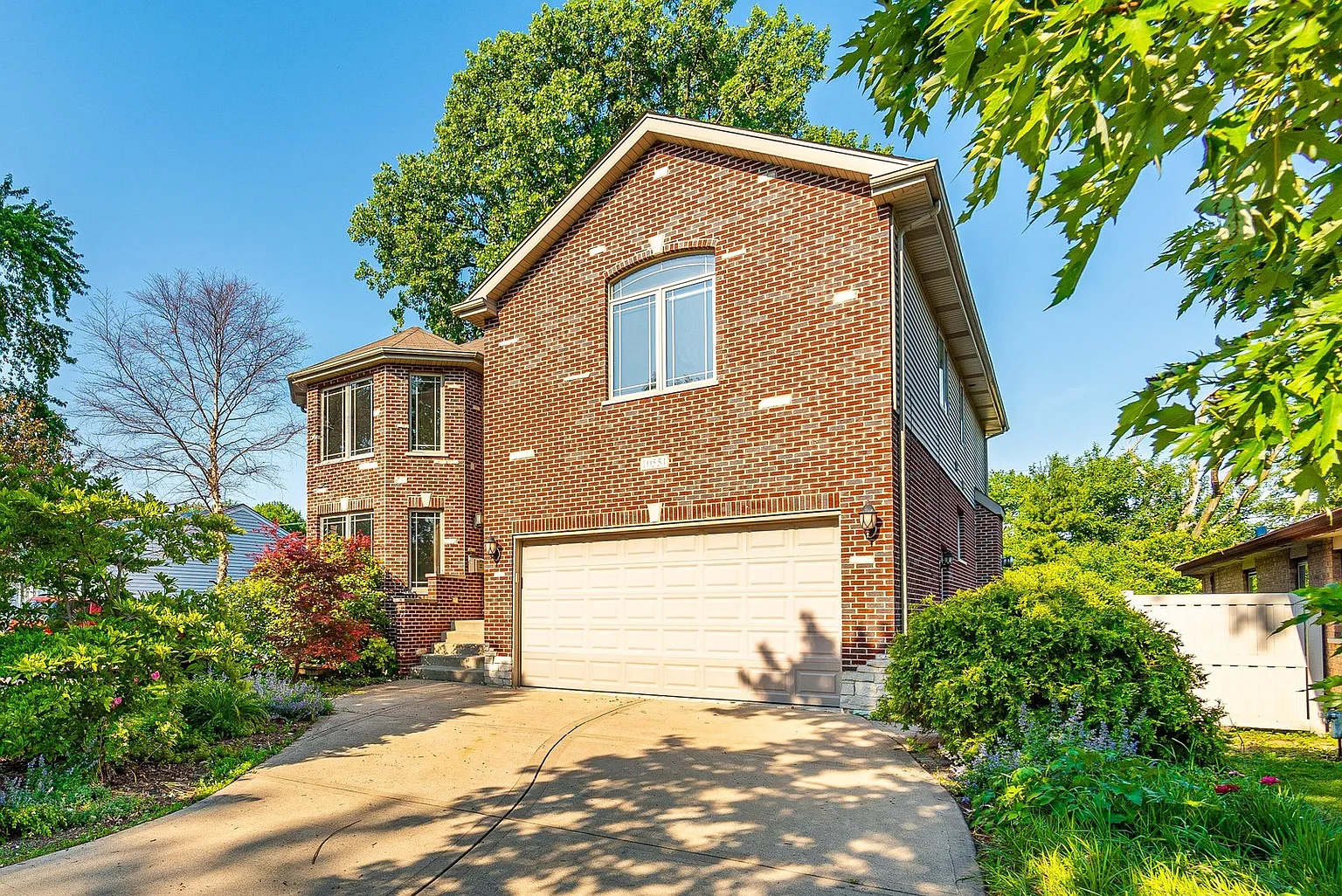 10551 Princess Ave photo 1