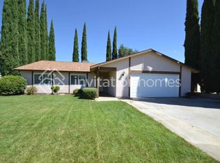318 W 10th Pl, Beaumont, CA 92223