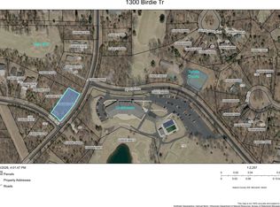 1300 Birdie Trl, Nekoosa, WI 54457