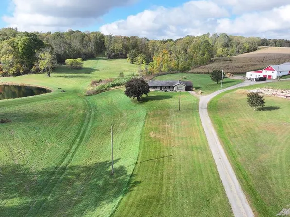 2428 Applegate Rd, Lucas, OH 44843