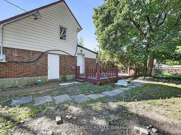 78 Harold St #BASEMENT — Photo 11