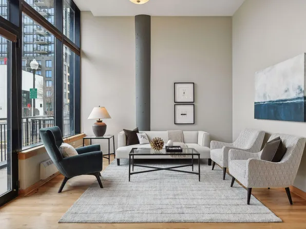 215 10th Ave S Unit 104, Minneapolis, MN 55415