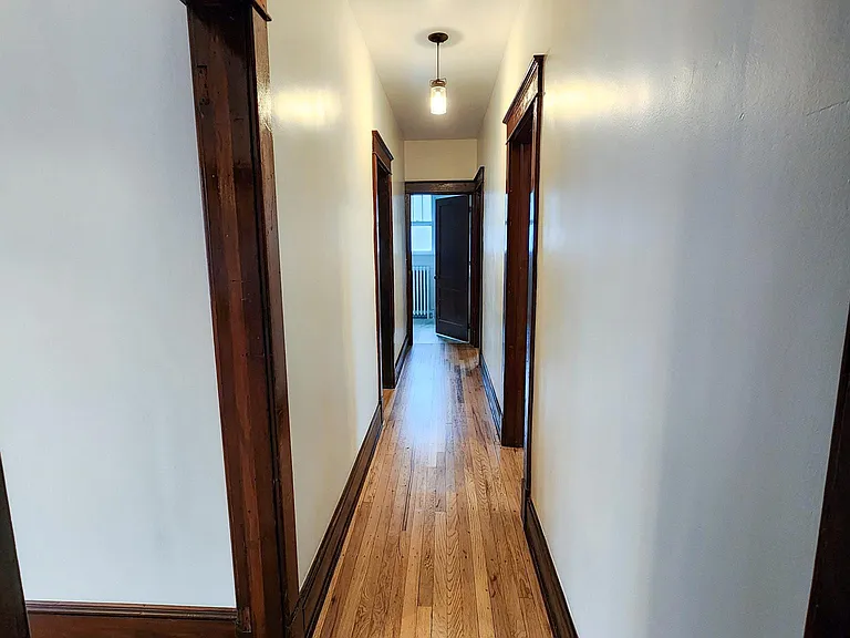 5 Carle Ave #2 — Photo 7