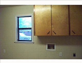 3rd image of 3026 Regent St