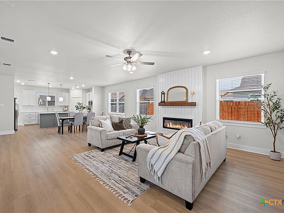 5th image of 8523 Glade Dr