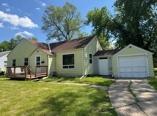 2513 Wyoming St, Omaha, NE 68112