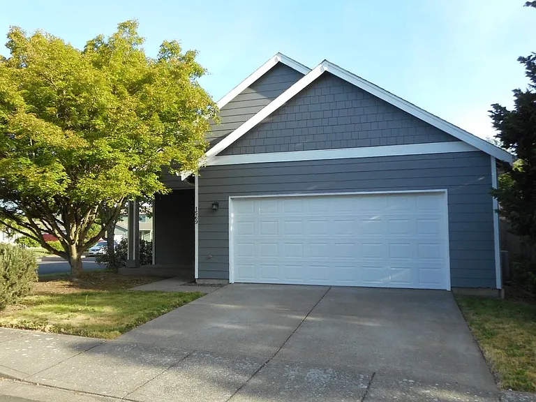 1569 Otter Ct SW — Photo 2