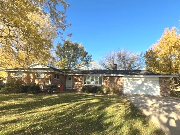 1987 Grand Detour Rd, Dixon, IL 61021