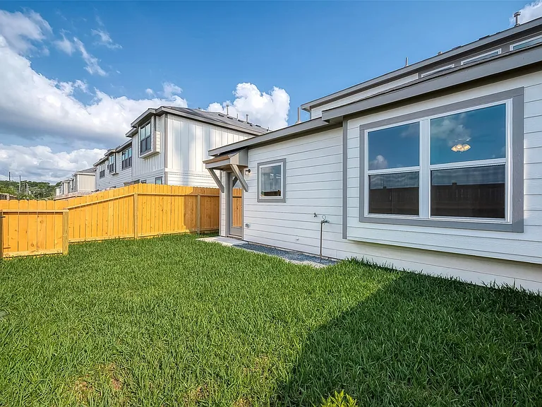 27966 Western Creek Ct — Photo 48
