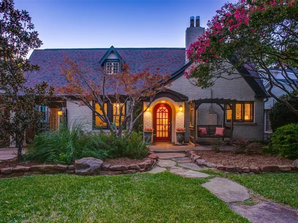 1147 N Clinton Ave, Dallas, TX 75208