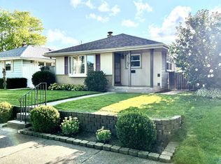 2513 Grove Ave, Racine, WI 53405