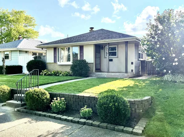 2513 Grove AVENUE, Racine, WI 53405