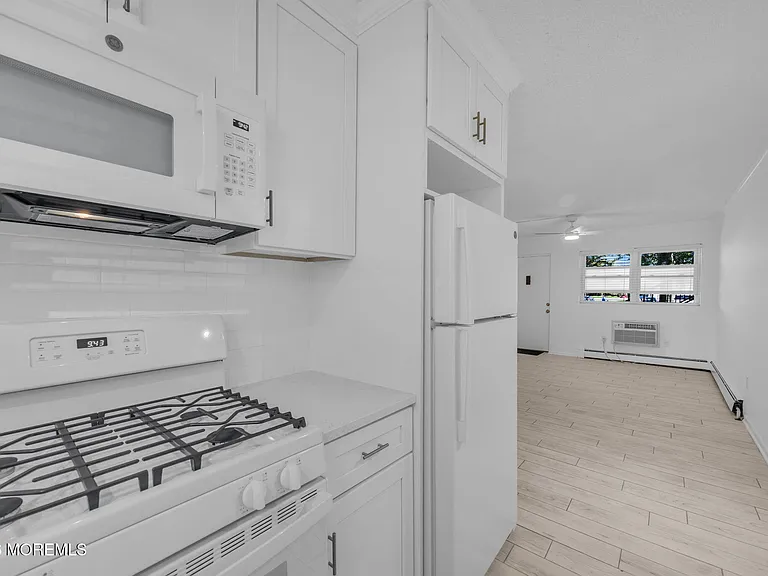 455 Ocean Blvd #21 — Photo 8