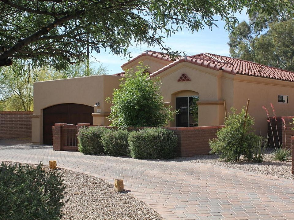 1st image of 621 W Placita Campo De Adobes