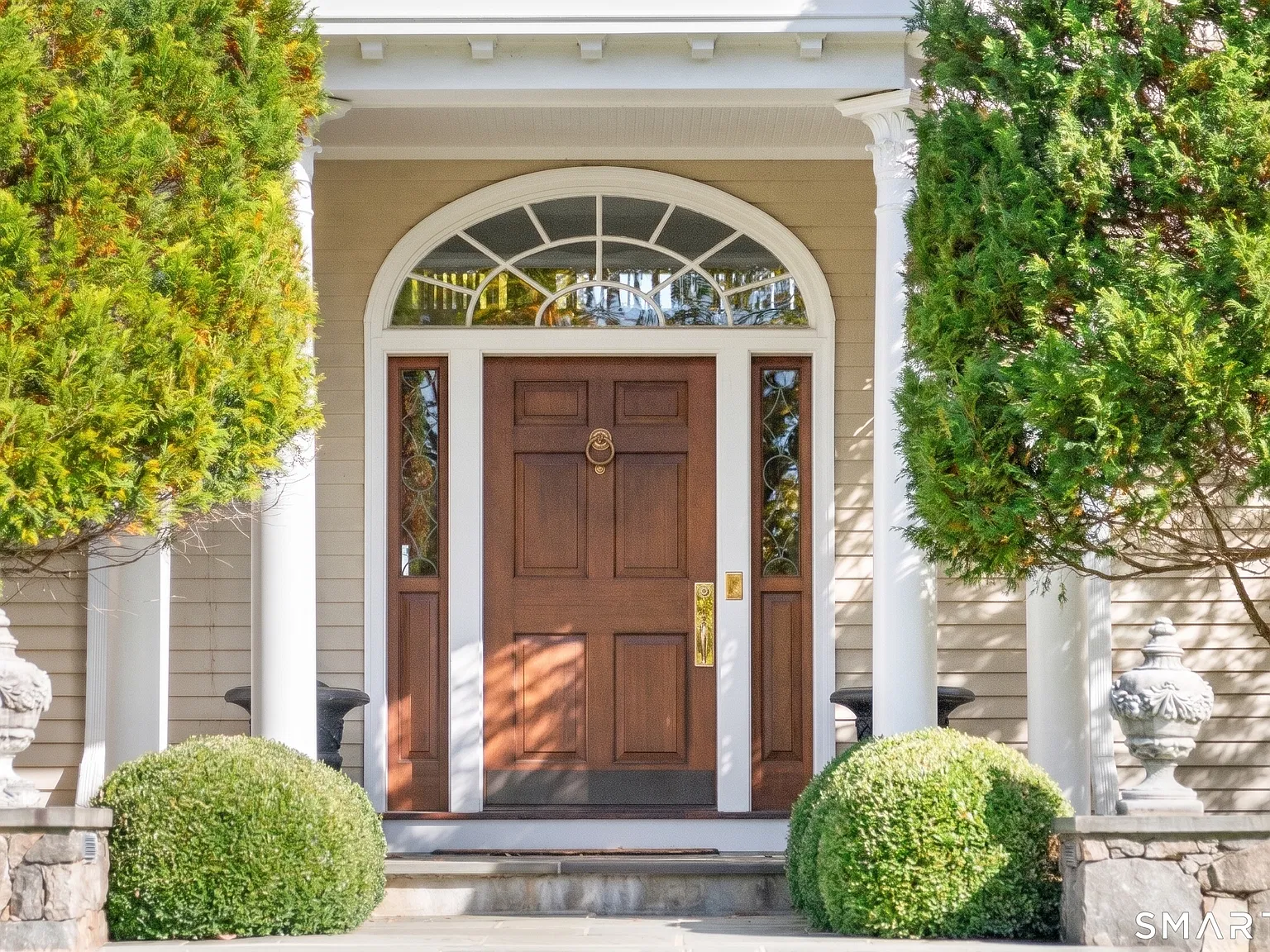 5 bed, 7.0 bath, 6115 sqft, $15,000 — Photo 4