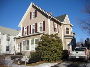 446 Pleasant St, Holyoke, MA 01040