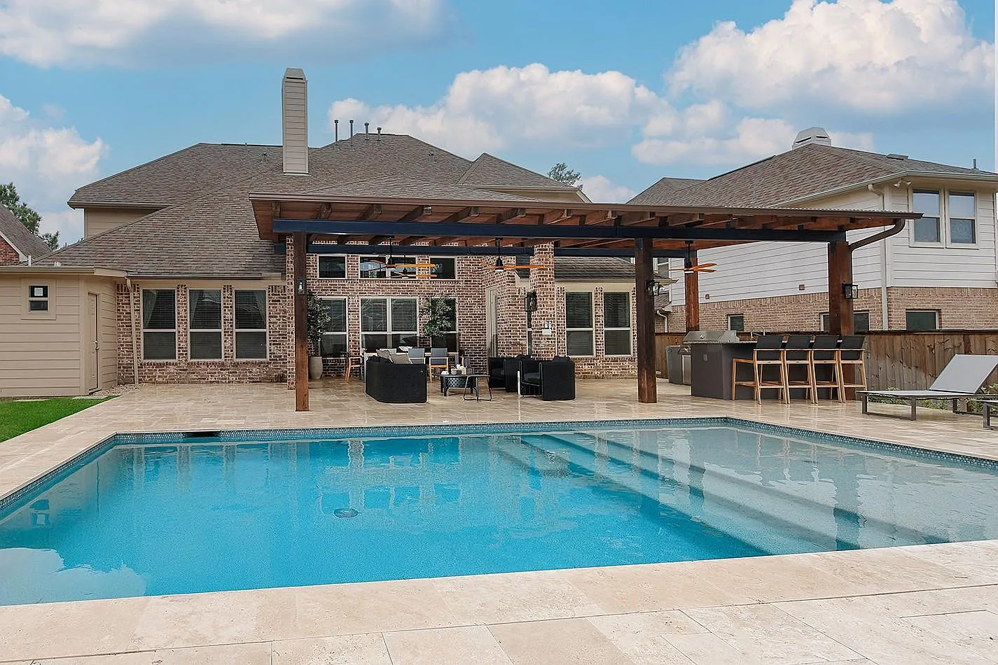 4 bed, 5.0 bath, 4054 sqft, $6,000 — Photo 2