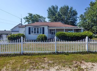 34 Irving Rd, Amity harbor, NY 11701
