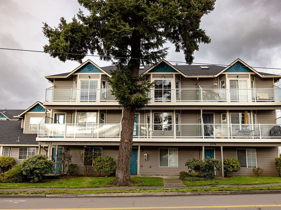 1st image of 2774 E McLoughlin Blvd