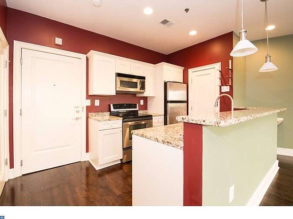 3rd image of 201 N 8th St Unit 313