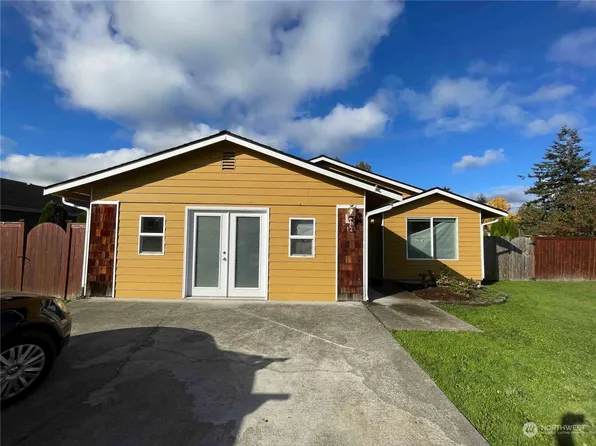 121 3rd Avenue SW, Pacific, WA 98047
