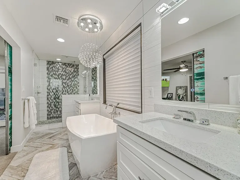 4623 E Earll Dr — Photo 10