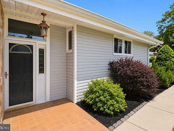 5th image of 4765 Bonnie Brae Rd