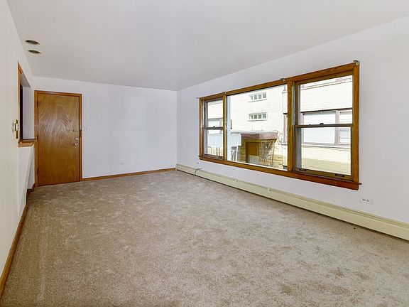 4th image of 1635 S Harlem Ave APT 1W