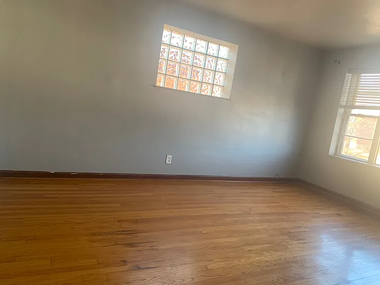 5329 Jamieson Ave #A — Photo 3