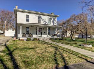 525 College Ave, Lincoln, IL 62656